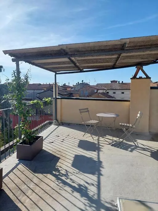 Home 11 Piacenza Italy